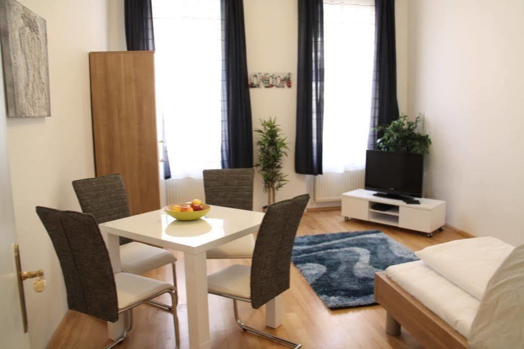 Checkvienna Apartment Khunngasse Bagian luar foto