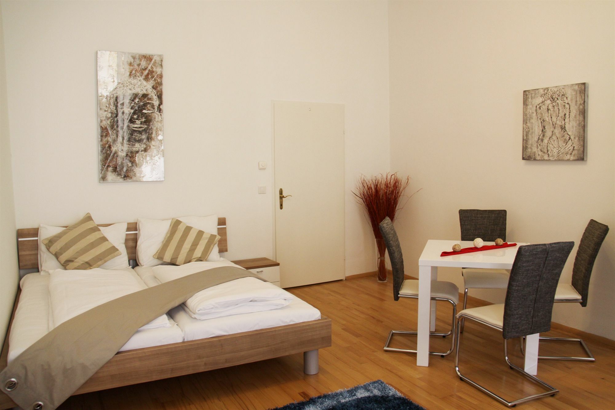 Checkvienna Apartment Khunngasse Bagian luar foto